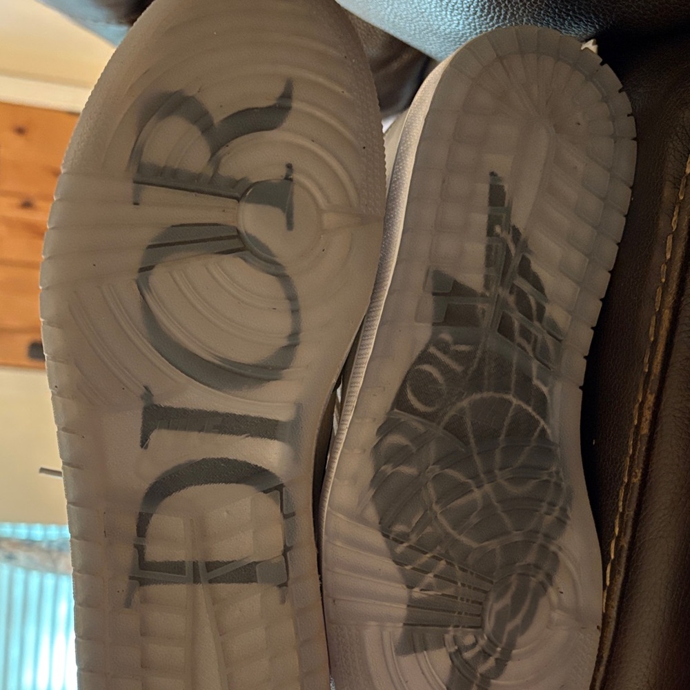 air jordan 1 dior high tops - Picture 2 of 6